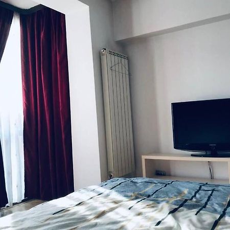 Cozy 2 Rooms Apartment Close To City Center Bucureşti Eksteriør bilde