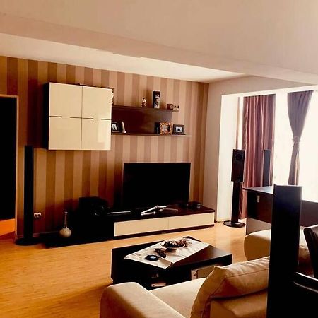 Cozy 2 Rooms Apartment Close To City Center Bucureşti Eksteriør bilde