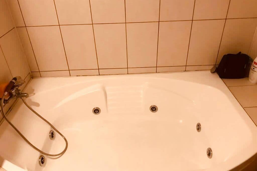 Cozy 2 Rooms Apartment Close To City Center Bucureşti Eksteriør bilde