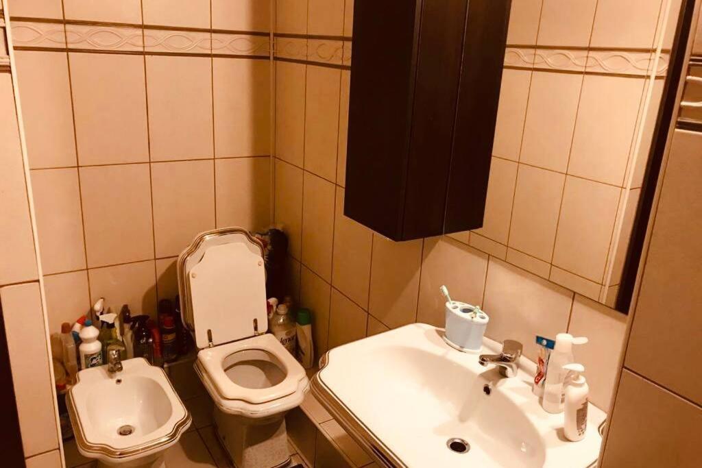 Cozy 2 Rooms Apartment Close To City Center Bucureşti Eksteriør bilde